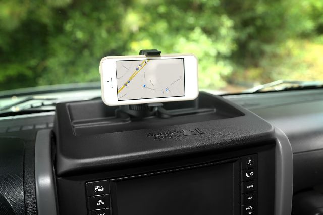 2007-2010 Jeep Wrangler Mobile Phone Cradle (Rugged Ridge)