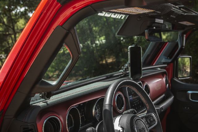 2020-2023 Jeep Gladiator Mobile Phone Cradle (Rugged Ridge)