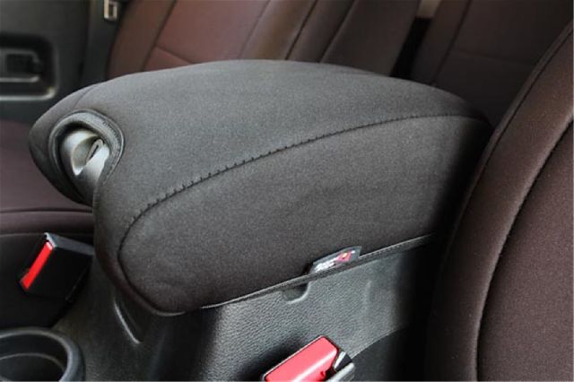 2011-2017 Jeep Wrangler Door Armrest - Front (Rugged Ridge)
