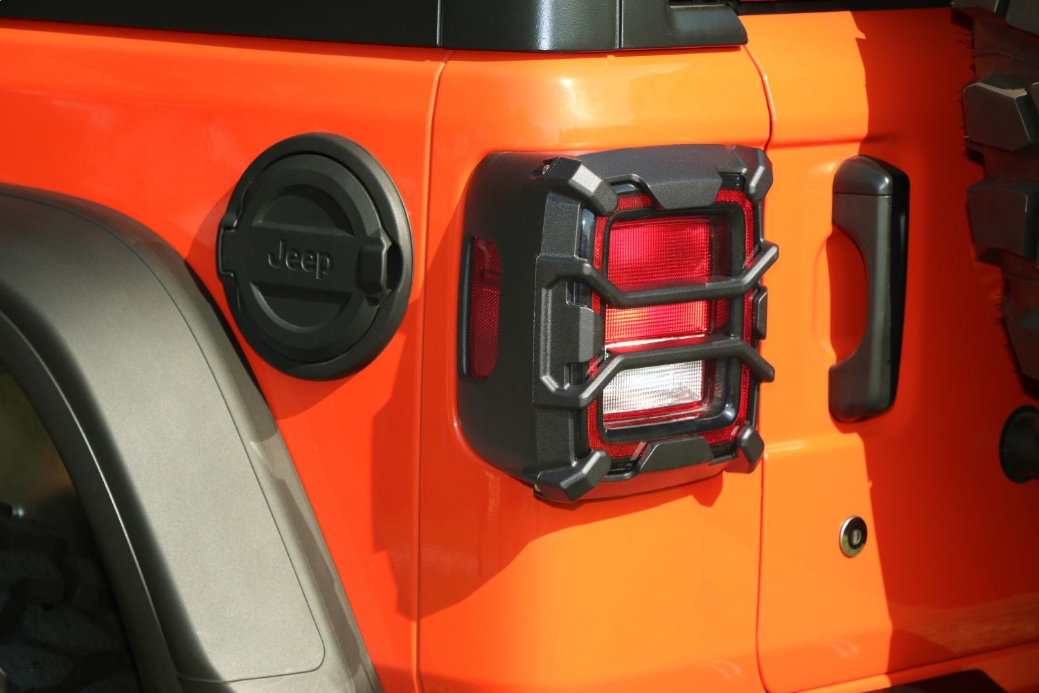 2024, 2023, 2022, 2021, 2020, 2019, 2018 Jeep Wrangler Tail Light Guard