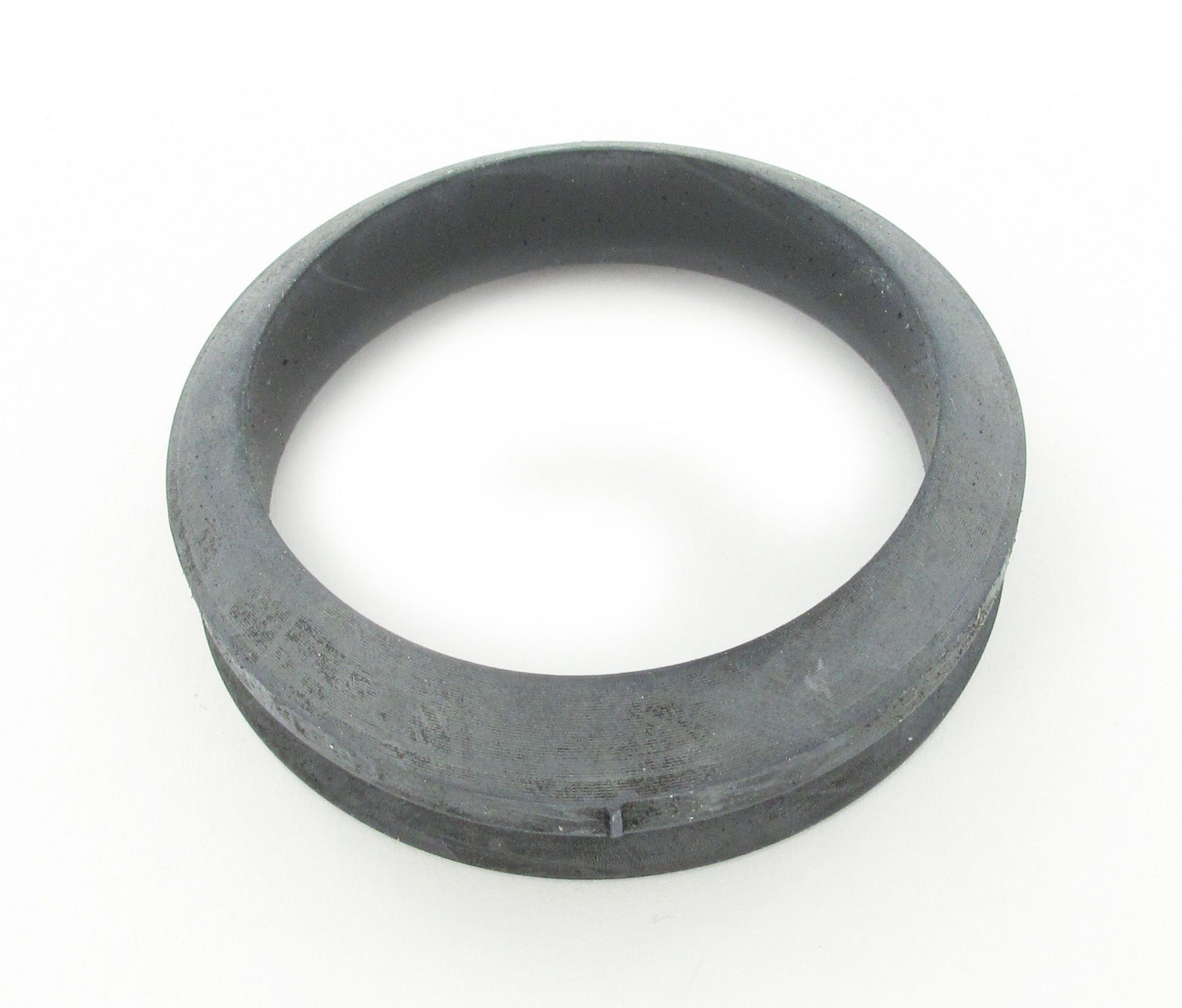 1982, 1981 Volvo 264 Wheel Seal
