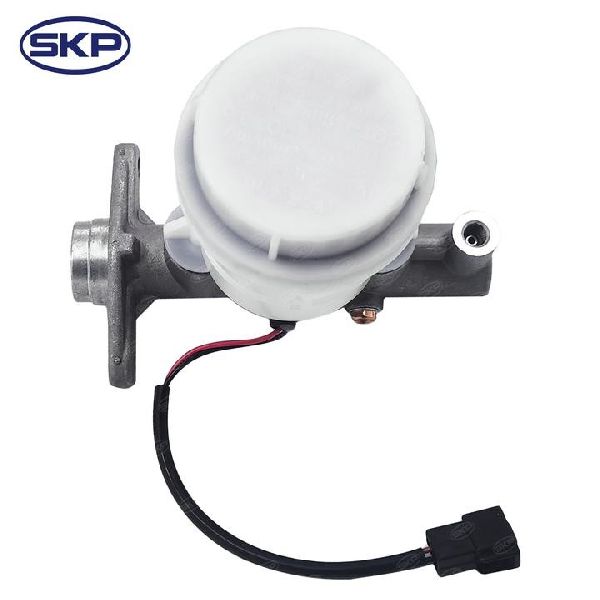 1992-2000 Mitsubishi Montero Brake Master Cylinder (Skyward )