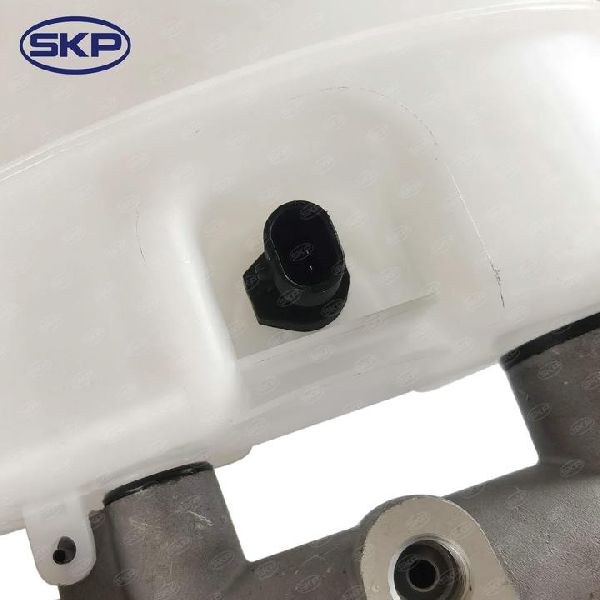 2008 Chevrolet Express 2500 Brake Master Cylinder (Skyward )