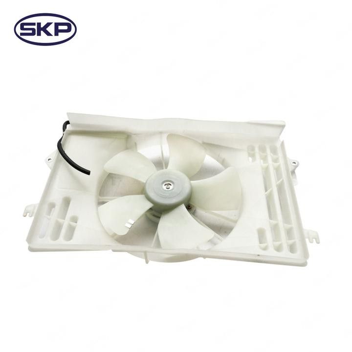 2008, 2007, 2006, 2005, 2004, 2003 Toyota Matrix Engine Cooling Fan Assembly