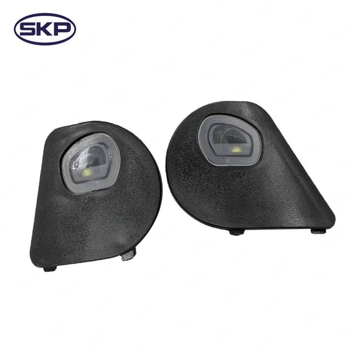 2017, 2016, 2015, 2014, 2013, 2012, 2011 Ram 2500 1500 Puddle Light