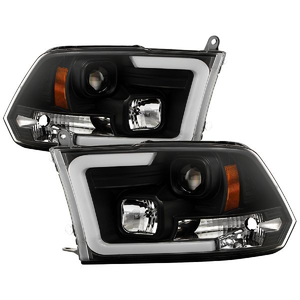 2011-2018 Ram 1500 Headlight Set (Spyder)