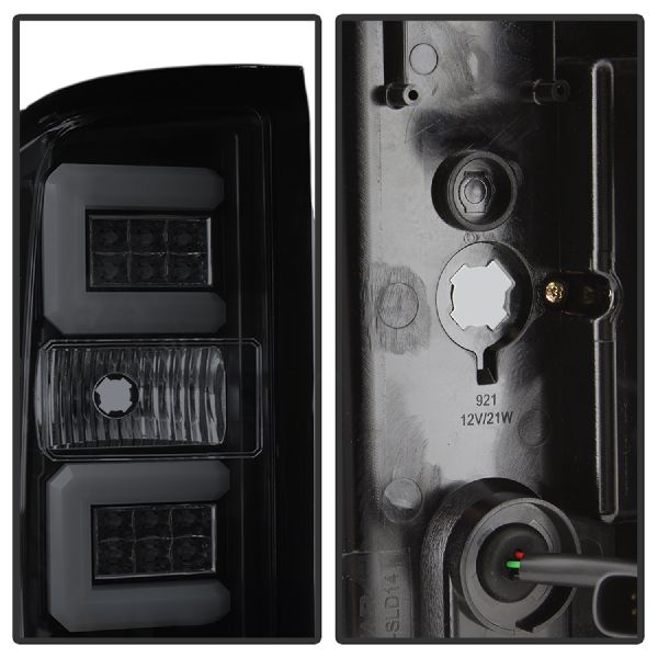 2016-2018 Chevrolet Silverado 1500 Tail Light Set (Spyder)
