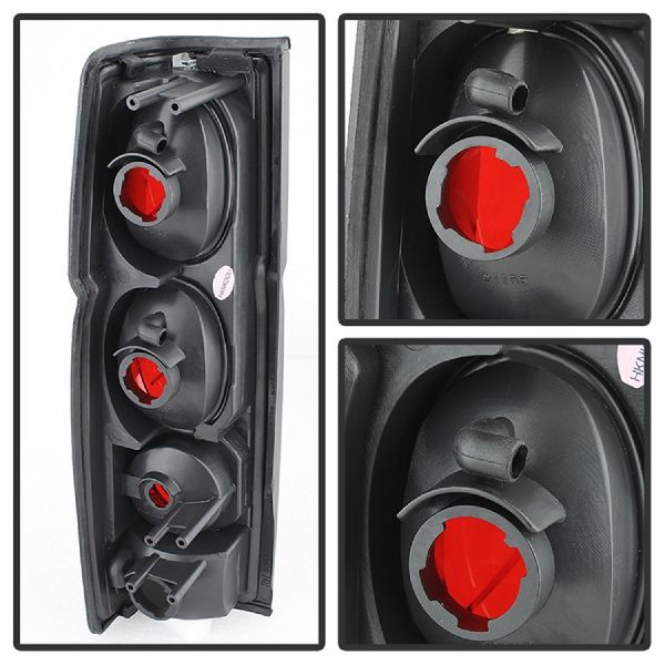 1986-1994 Nissan D21 Tail Light Set (Spyder)