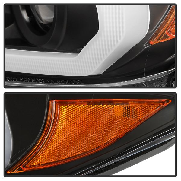 2016-2018 Toyota Tacoma Headlight Set (Spyder)