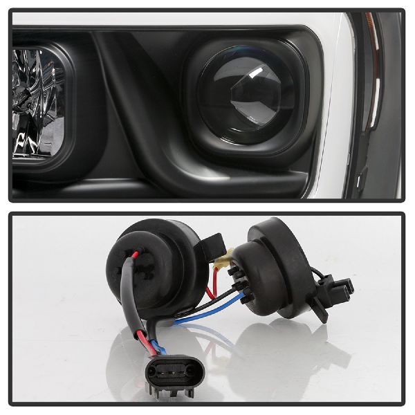 2006-2008 Dodge Ram 1500 Headlight Set (Spyder)
