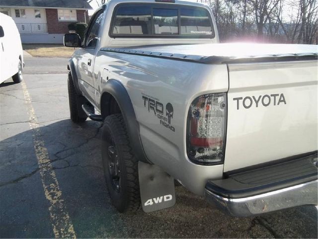 2001-2004 Toyota Tacoma Tail Light Set (Spyder)