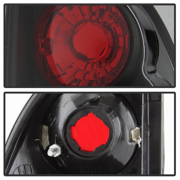 2005-2015 Toyota Tacoma Tail Light Set (Spyder)