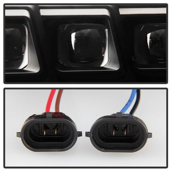 2016-2020 Toyota Tacoma Headlight Set (Spyder)