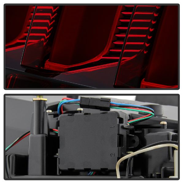 2005-2009 Ford Mustang Tail Light Set (Spyder)