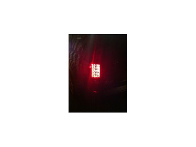 2005-2006 Jeep Grand Cherokee Tail Light Set (Spyder)