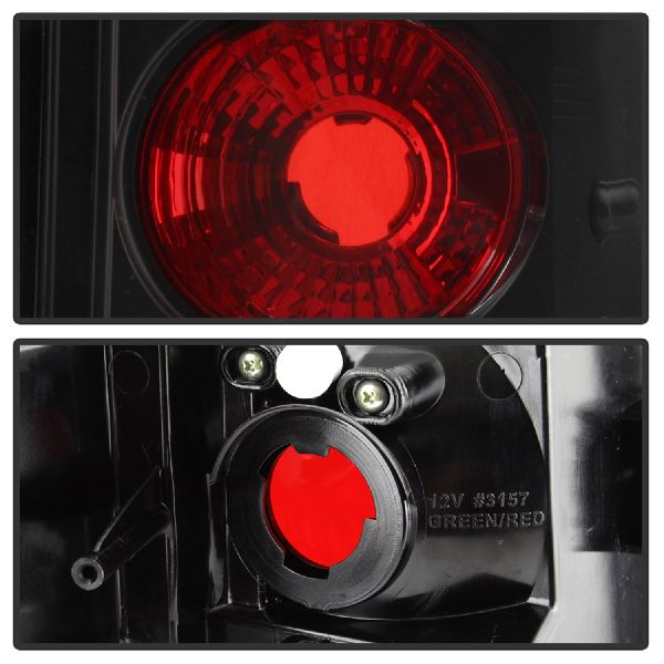 2005-2006 Jeep Grand Cherokee Tail Light Set (Spyder)