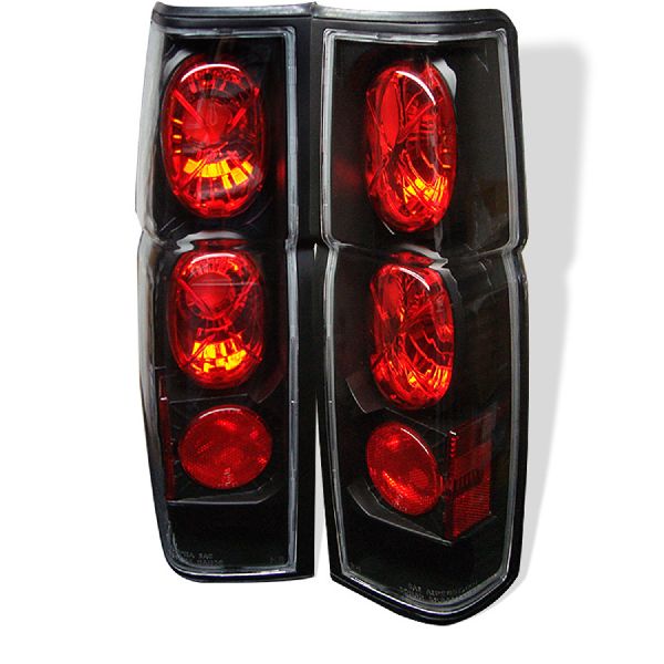 1986-1994 Nissan D21 Tail Light Set (Spyder)