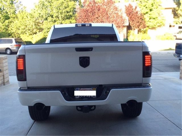 2011-2018 Ram 1500 Tail Light Set (Spyder)