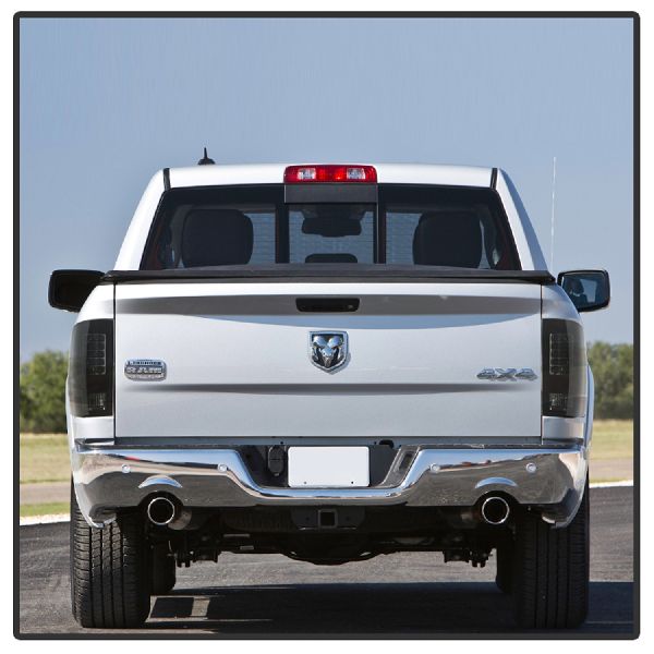 2013-2018 Ram 1500 Tail Light Set (Spyder)
