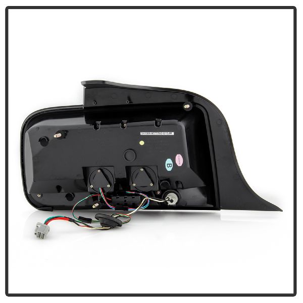 2005-2009 Ford Mustang Tail Light Set (Spyder)