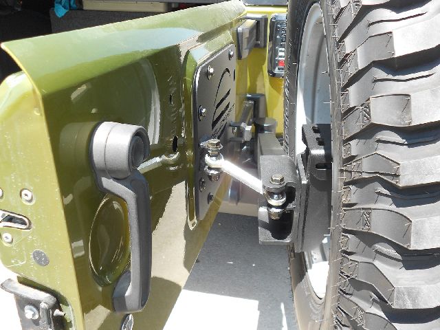 2007-2018 Jeep Wrangler Spare Tire Carrier (Steelcraft)