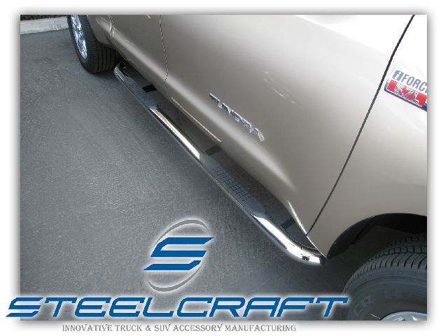 2018 Toyota Tacoma Step Nerf Bar (Steelcraft)