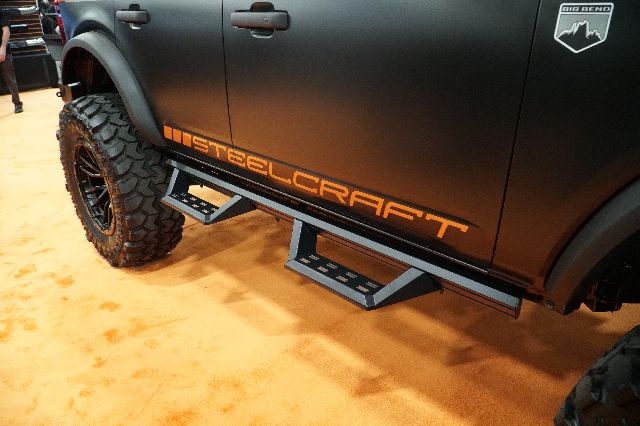 2021-2024 Ford Bronco Step Nerf Bar (Steelcraft)