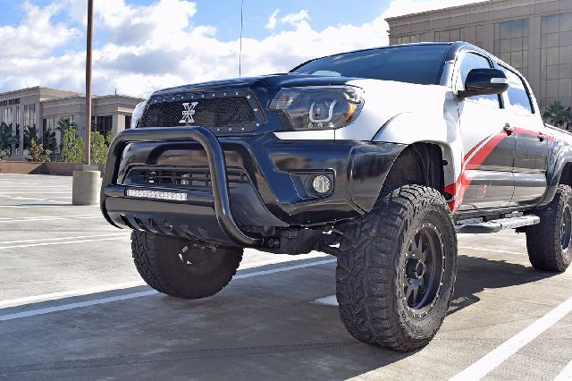 2005-2015 Toyota Tacoma Grille Guard (Steelcraft)
