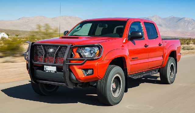2005-2023 Toyota Tacoma Step Nerf Bar (Steelcraft)