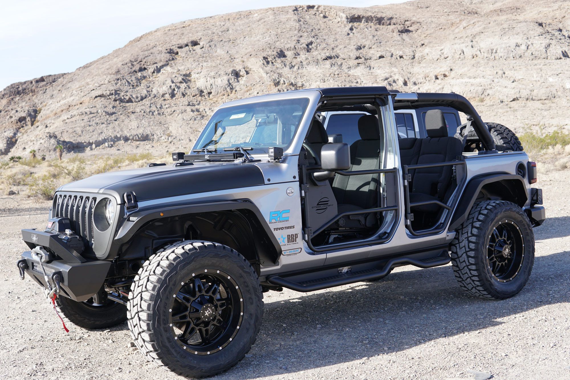 2024, 2023, 2022, 2021, 2020 Jeep Gladiator Door