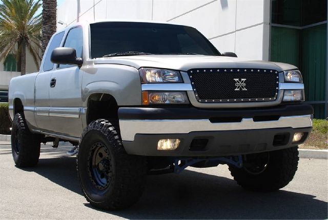 2003-2004 Chevrolet Silverado 2500 Grille - Upper (T-Rex)