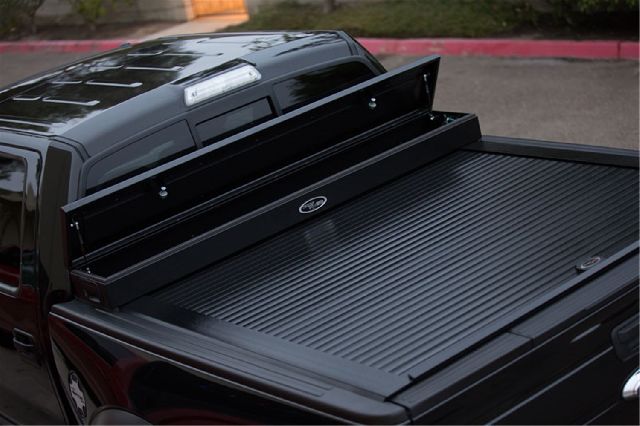 1999-2004 GMC Sierra 2500 Tonneau Cover Tool Box (Truck Covers USA)