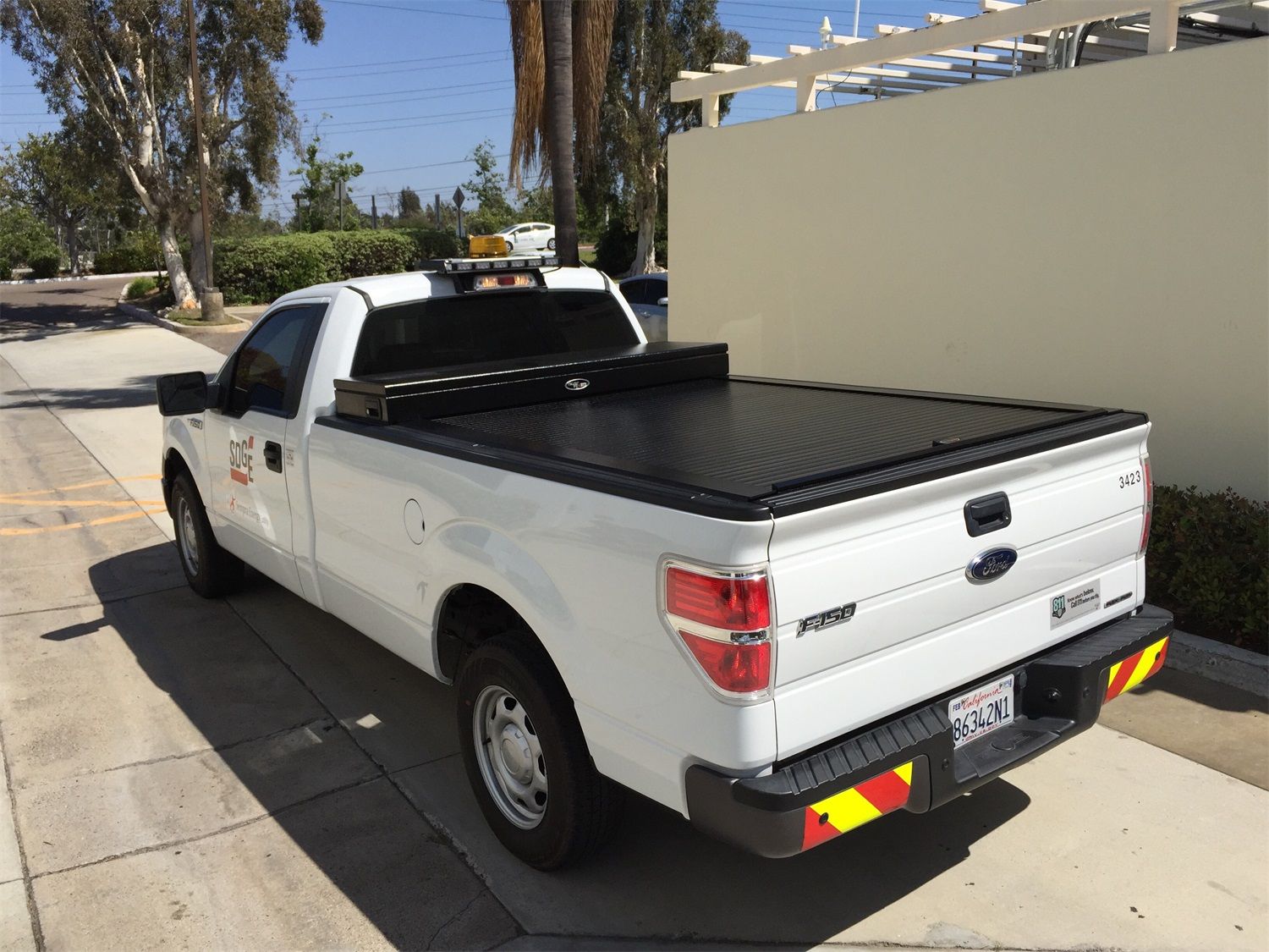 1988 Chevrolet V30 Tonneau Cover Tool Box