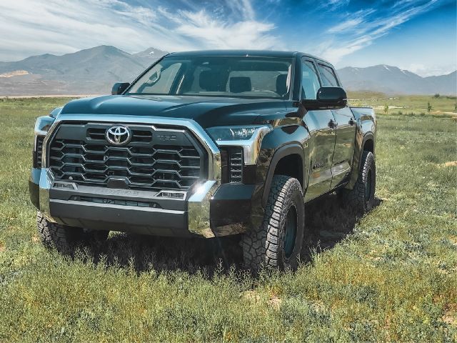 2023-2024 Toyota Sequoia Suspension Leveling Kit - Front (Tuff Country)
