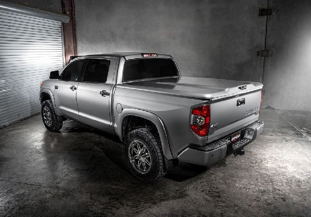 2016-2023 Toyota Tacoma Tonneau Cover (UnderCover)