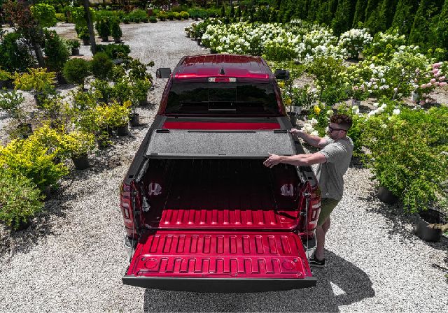 2019-2020 Ram 1500 Tonneau Cover (UnderCover)