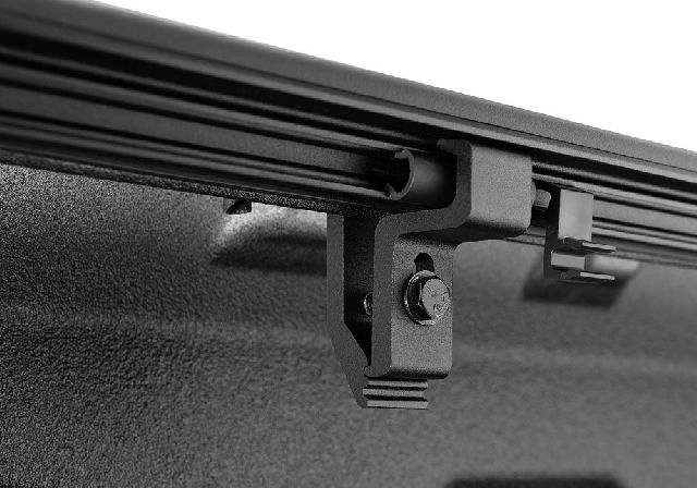 2015-2017 GMC Sierra 2500 HD Tonneau Cover (UnderCover)