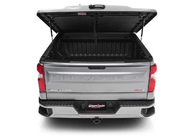 2019-2025 Chevrolet Silverado 1500 Tonneau Cover (UnderCover)