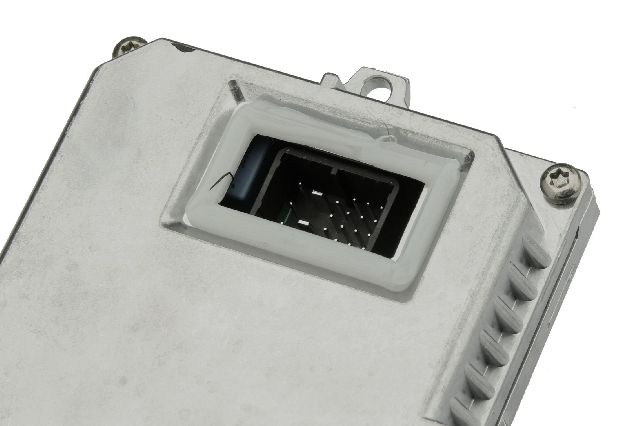 2006-2008 Mazda 6 High Intensity Discharge (HID) Headlight Control M (URO Parts)