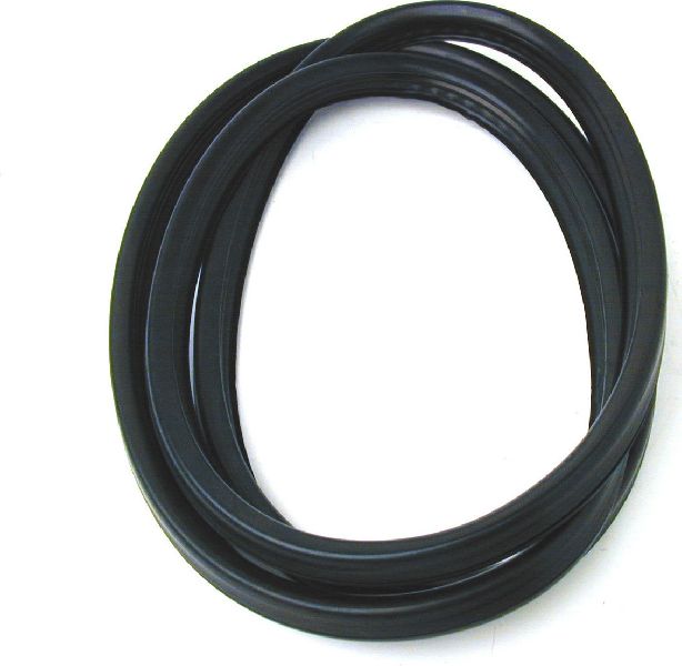 1986-1987 BMW 325 Windshield Seal (URO Parts)