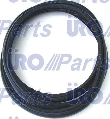 1969-1971 Jaguar XJ Windshield Seal (URO Parts)