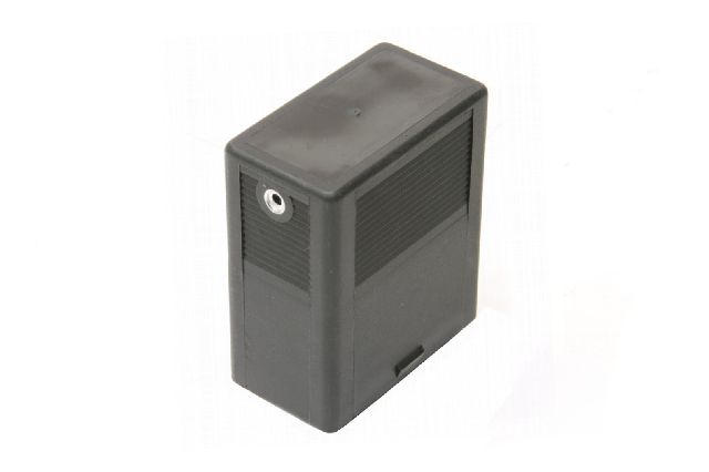 1987-1989 Mercedes-Benz 190E Fuel Pump Relay (URO Parts)