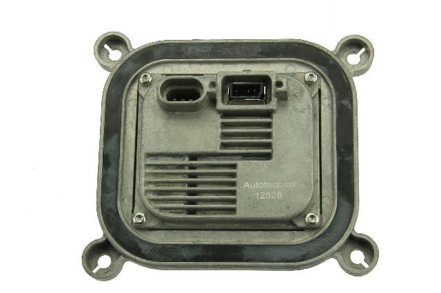 2015-2017 Lincoln Navigator High Intensity Discharge (HID) Lighting Ballast (URO Parts)