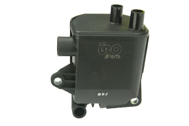 2000-2004 Volvo S40 PCV Valve Oil Trap (URO Parts)