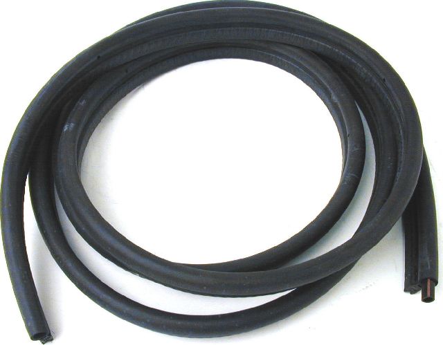 1984-1987 BMW 325e Trunk Lid Seal - Rear (URO Parts)