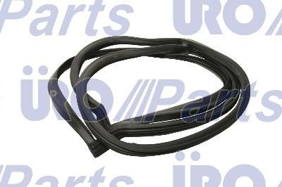 1988 BMW M5 Trunk Lid Seal - Rear (URO Parts)