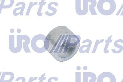2003-2006 Porsche Cayenne HVAC Heater Pipe Retainer Bushing (URO Parts)