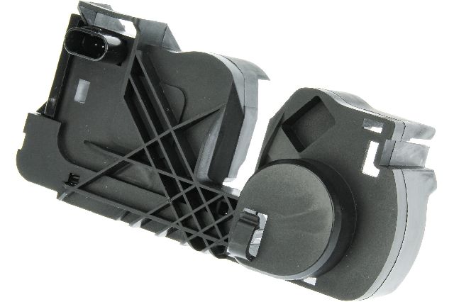 2014-2019 Mercedes-Benz CLA250 Hood Safety Catch (URO Parts)