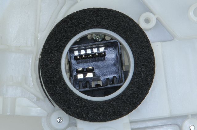 2007-2011 Honda CR-V Door Lock Actuator - Front Right (URO Parts)