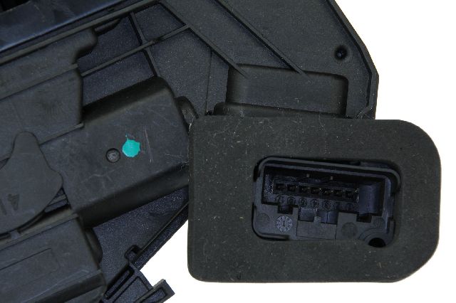 2018-2019 Volkswagen Atlas Door Lock Actuator Motor - Rear Left (URO Parts)
